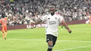 Beşiktaş'ta İnanılmaz An! Mert Günok'un Refleksleri Takımı Nasıl Kurtardı?