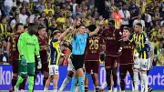 Fenerbahçe - Trabzonspor Maçında Bomba Gelişme! İptal Edilen Gol ve Kırmızı Kartla Sarsılan Gece