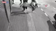 Kalabalığın Ortasında Dehşet! Husumetli Olduğu Kişiyi Başından Vurdu