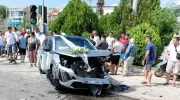 Kırmızı Işık İhlali Korkunç Kazaya Yol Açtı: Gelin Arabası ile Çarpışma!
