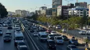 İstanbul'un Nabzı Yine Hızlı Atıyor: Yoğun Trafik Şehrin Eline Yapıştı!
