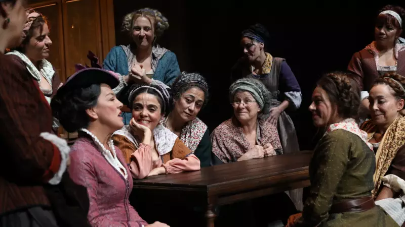 29 Ekim'de Tiyatro Keyfi Bedava! İBB Şehir Tiyatroları Cumhuriyet Coşkusunu Sahneye Taşıyor