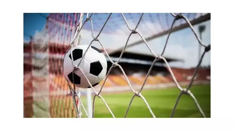 3 Ekim Futbol ve Basketbol Şöleni! Süper Lig'de Hangi Maçlar Var? Hangi Kanalda?