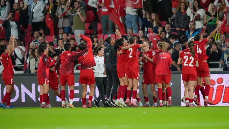 A Milli Kadın Futbol Takımı, Kosova'yı Fırtına Gibi Esti: 3-0'lık Zafer!