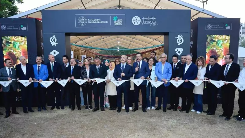 Adana Festivalinde Anadolu Pazarları Rüzgarı: Geleneksel Lezzetler ve El Emeği Göz Nurları Büyük İlgi Gördü!