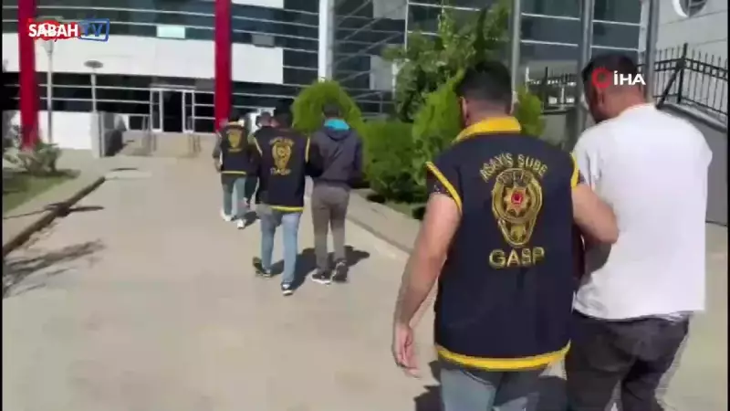 Adliye Önünde Silahlı Baskın! Cinayet Davası Sırasında Yaşananlar Şok Etti