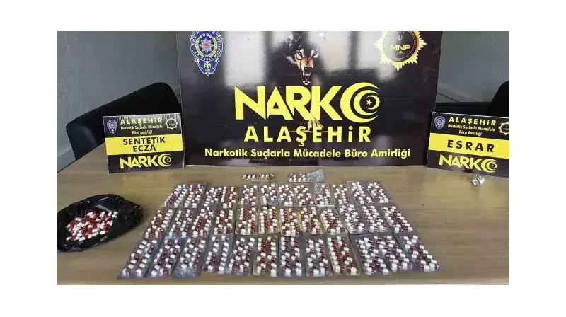 Alaşehir'de Uyuşturucu Tacirlerine Göz Açtırmıyorlar! Narkotik Ekipleri Adeta Duvar Ördü