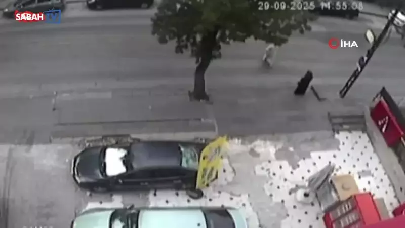 Ambulans Çarpması Sonucu Yaşlı Kadın Hayatını Kaybetti: Acı Dolu Kaza Anı Kamerada