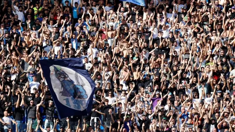 Şampiyonlar Ligi'nde Skandal! 180 Taraftar Maç Öncesi Sınırdışı Edildi