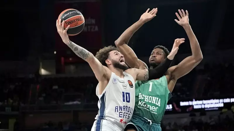 Anadolu Efes, Baskonia'ya Avrupa Ligi'nde yenildi! Maçın kritik anları
