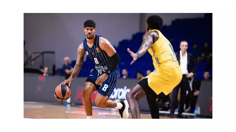 Anadolu Efes, Maccabi Tel Aviv'i Devirerek EuroLeague'de Fırtına Gibi Esiyor!