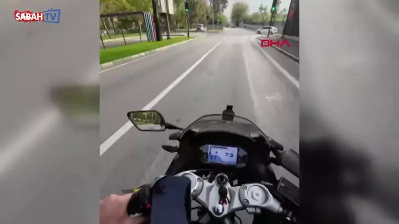 Ani Manevra Yapan Sürücüye Tepki: Dikiz Aynası Kırıldı!