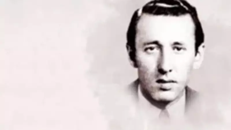 Anlatamıyorum Şiiri: Orhan Veli'nin Kalbinden Fırlayan İsyanın Şifreleri