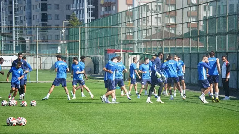 Çaykur Rizespor, Antalyaspor Maçına Bomba Gibi Hazır! İşte Kadroda Sürpriz İsimler