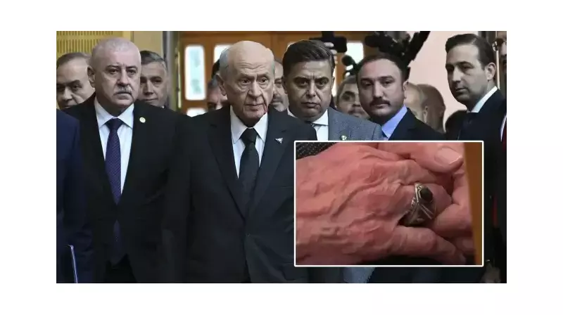 Bahçeli'nin Rozet ve Yüzüğü Meclis'te Gözleri Üzerine Çekti! İşte O Anlamlı Detaylar