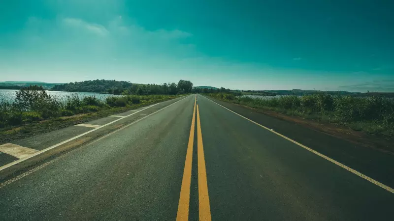 Bahreyn ile Katar Arası Mesafe: Kaç Kilometre ve Kaç Saat Sürüyor?