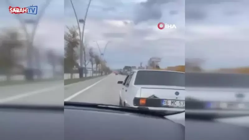 Bursa'da Trafik Dehşeti: Sürücünün Önünü Kesme Anları Kamerada!