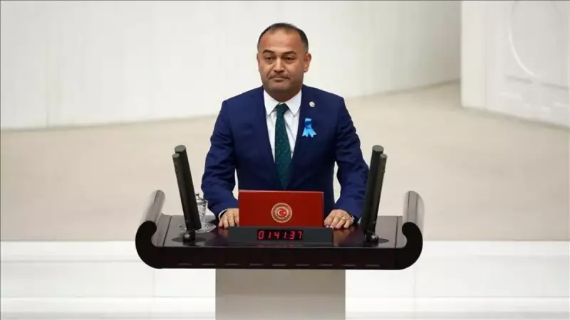 CHP'li Vekillere Rüşvet Şoku! Özgür Karabat'a 5 Milyon Liralık Fezleke Bomba Gibi Patladı