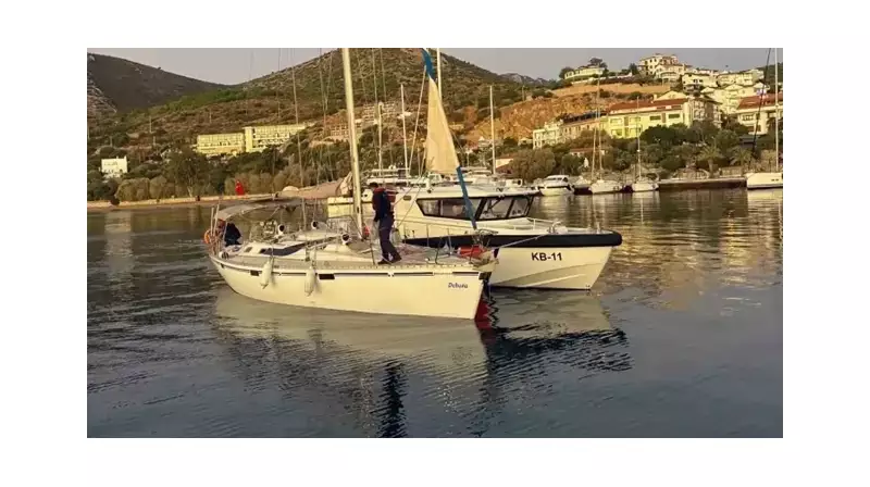 Datça'da Yelkenlide Sürpriz Operasyon: 42 Kaçak Göçmen ve 2 Kaçakçı Ele Geçirildi!