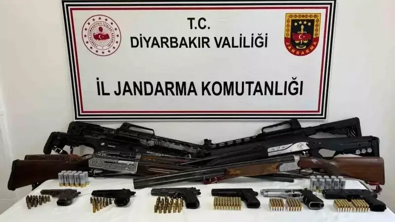 Diyarbakır'da Korkunç Silah Deposu! 11 Gözaltı Kararı Çıktı