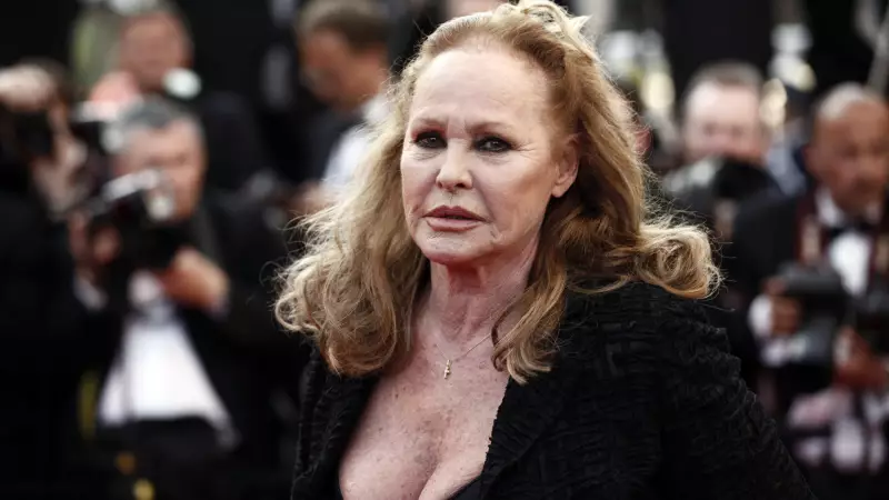 Efsane Yıldız Brigitte Bardot'dan Endişe Veren Haber: Acilen Hastaneye Kaldırıldı!