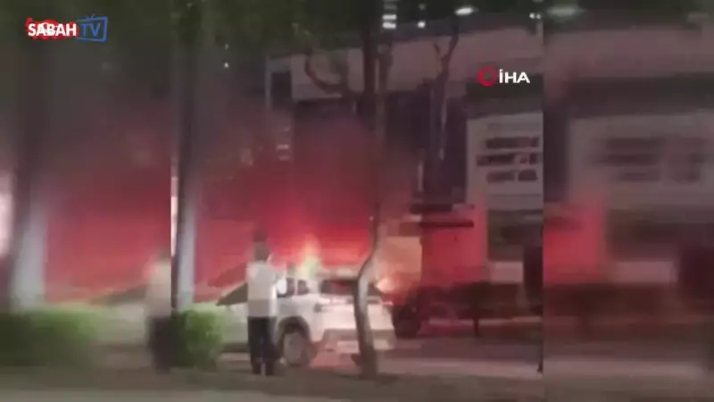 Ekvador'da Dehşet Saçan Patlama: AVM Önünde Bomba Yüklü Araç Infilak Etti, 1 Can Gitti!