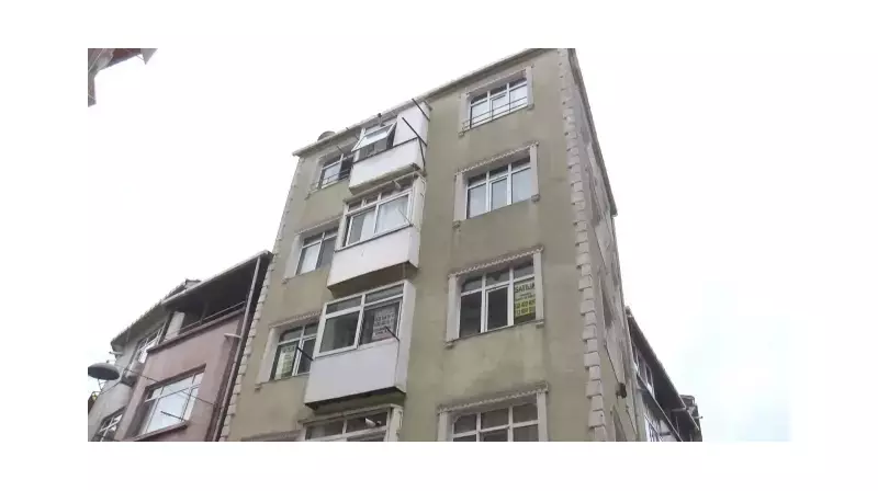 Fatih'te Yaşanan Feci Kaza: 5. Kattan Düşen Kadın Hayatını Kaybetti