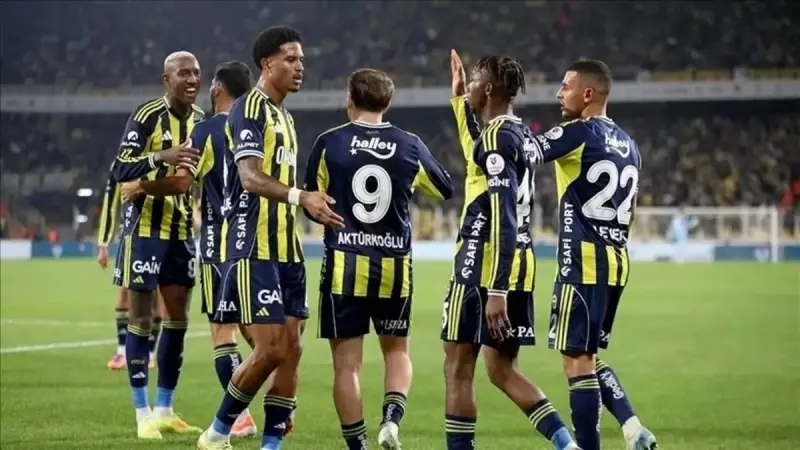 Fenerbahçe - Stuttgart Maçı Hangi Kanalda? UEFA Avrupa Ligi'nde Heyecan Başlıyor!