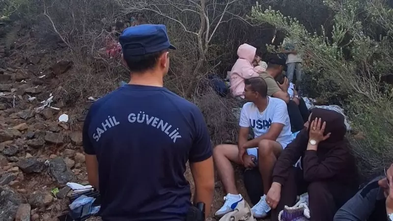 Fethiye'de Tarihi Operasyon: 59 Göçmen ve 3 Kaçakçı Ele Geçirildi!