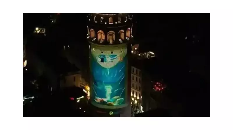 Galata Kulesi'nde Büyüleyici Çevre Temalı Işık Gösterisi: İstanbul'un Kalbinde Doğa Mesajı