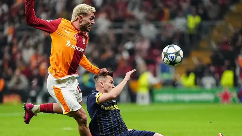 Galatasaray Taraftarından Barış Alper Yılmaz'a Şok Tepki! Tribünler Ayağa Kalktı