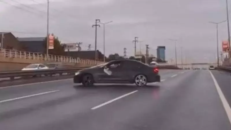 Gebze'de Düğün Konvoyunda Drift Şov! 52 Bin Lira Ceza Yediler