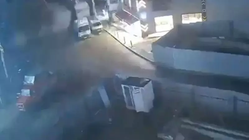 Gebze'deki Bina Çökerken Kameralar O Anı Böyle Görüntüledi: Yürekleri Ağza Getiren Görüntüler