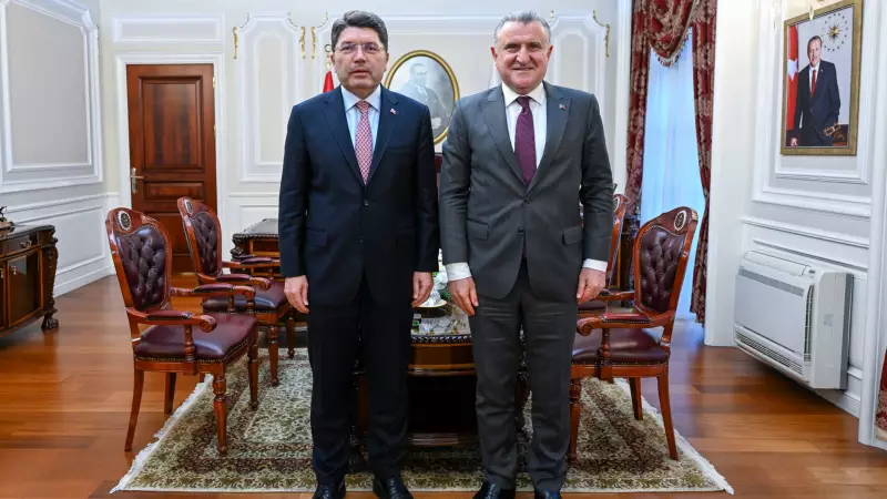 Gençlik ve Spor Bakanı Bak'tan Adalet Bakanı Tunç'a Sürpriz Ziyaret: Spor ve Adalet İş Birliği Geliyor!