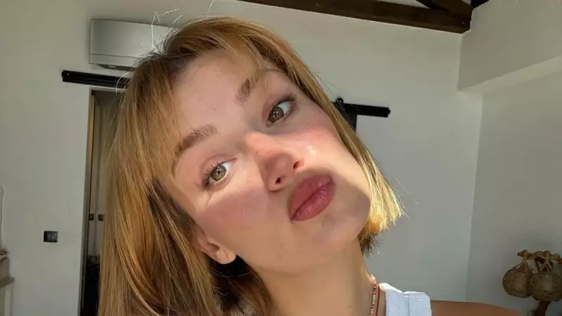 Gizem Karaca'nın Kızı Leyla'nın Yaz Paylaşımı Hayranları Büyüledi: 'Babasının İkizi!'