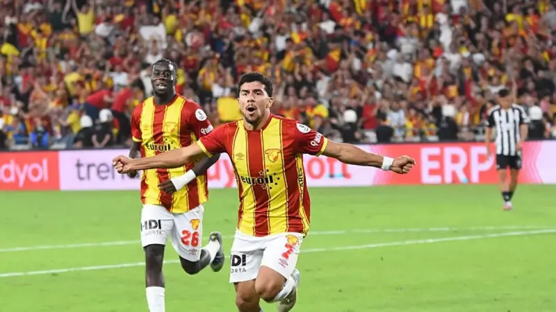 Göztepe'de Transfer Şoku! Sabri Sarıoğlu Takımdan Ayrılıyor