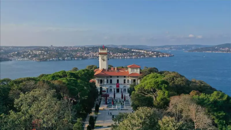 Hıdiv Kasrı: İstanbul'un Göz Kamaştıran Tarihî İncisi | Görmeden Geçmeyin!