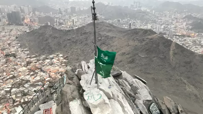 Hira Mağarası: İlk Vahyin İzinde Mistik Bir Yolculuk