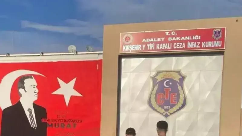 Hırsızlık Firarisi Jandarma Operasyonuyla Yakayı Ele Verdi!