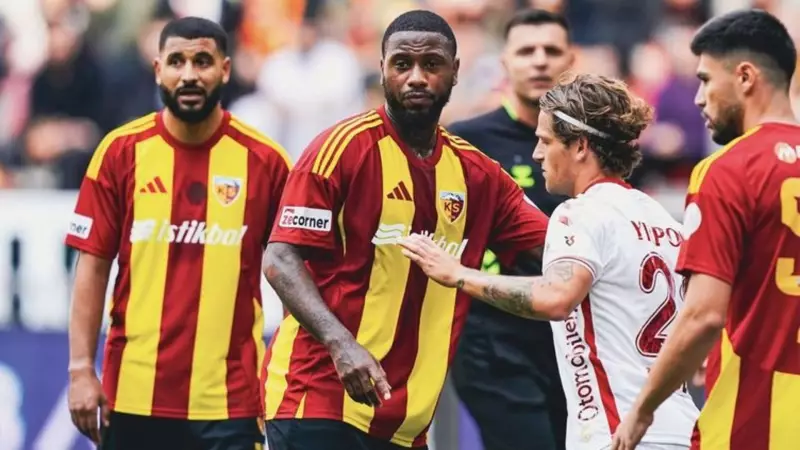 Kayserispor, Kasımpaşa'yı 3-1 Mağlup Etti: Karşıyakalılar Adeta Fırtına Gibi Esti!