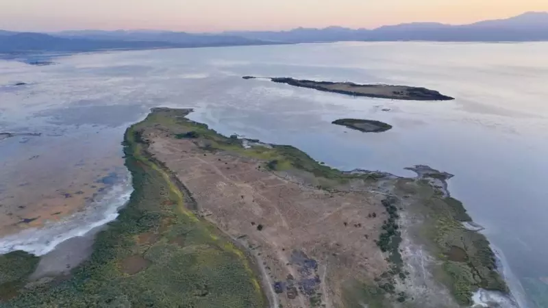 Konya'nın Saklı Cenneti: Kistifan Adası Artık Karayla Birleşti! Su Seviyesindeki Çarpıcı Düşüş Görenleri Şaşkına Çevirdi