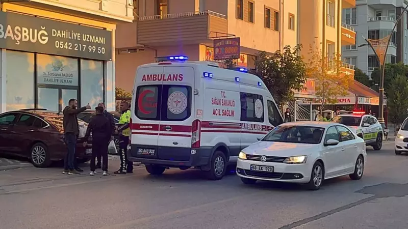 Korkunç Kaza! Otomobil ile Motosiklet Burun Buruna Geldi: 2 Yaralı