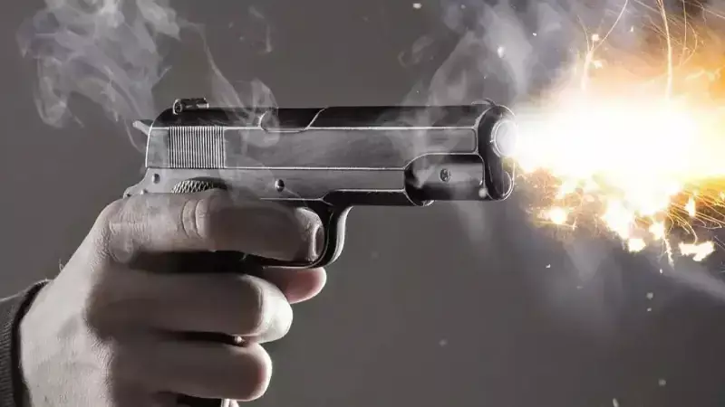 Korkunç Silahlı Kavga: İki Kişi Yaralandı, Kanlı Sahne!