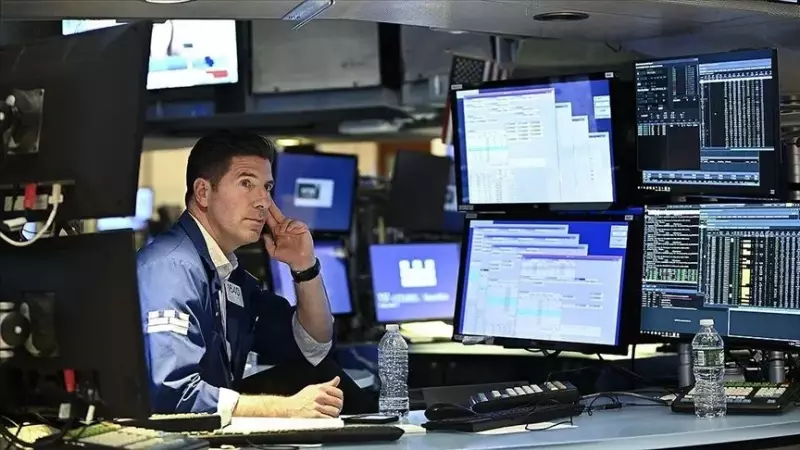 Küresel Piyasalarda Fırtına Gibi Esen Rüzgar: Dolar ve Borsa Aynı Anda Yükselişte!