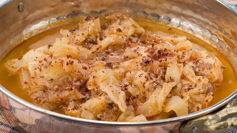 Lahanayı Sevmiyorum Diyenlere Müjde! Bu Yöntemle Damak Çatlatan Lezzet