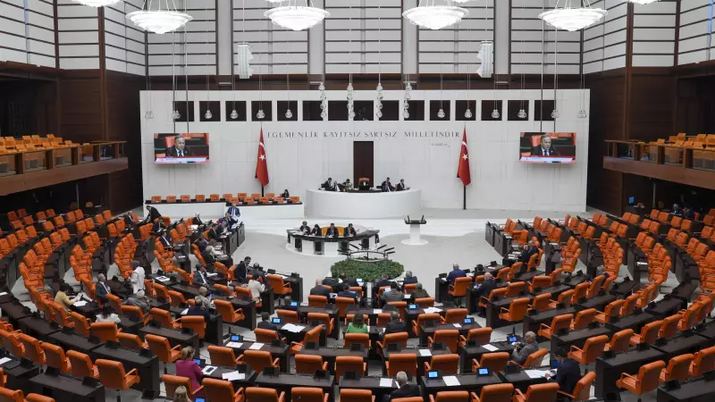 Meclis'te Yeni Dönem Başlıyor: İşte Gündemdeki Ateşli Konular!