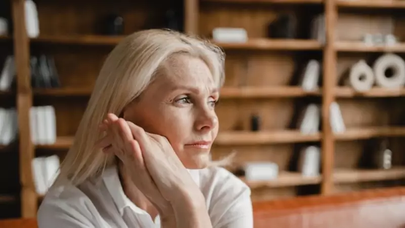 Menopozda Kemik Erimesi ve Unutkanlıkla Baş Etmenin Yolları: Uzmanlar Açıklıyor!