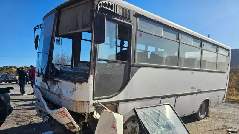 Mersin'de Feci Trafik Kazası: 3 Can Gitti, Bir Aile Yıkıldı!