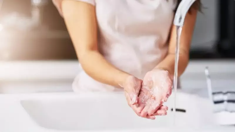 Mikroplardan 20 Saniyede Kurtulun: Doğru El Yıkama Tekniği ile İnfeksiyonlara Karşı Koruma Kalkanı Oluşturun!