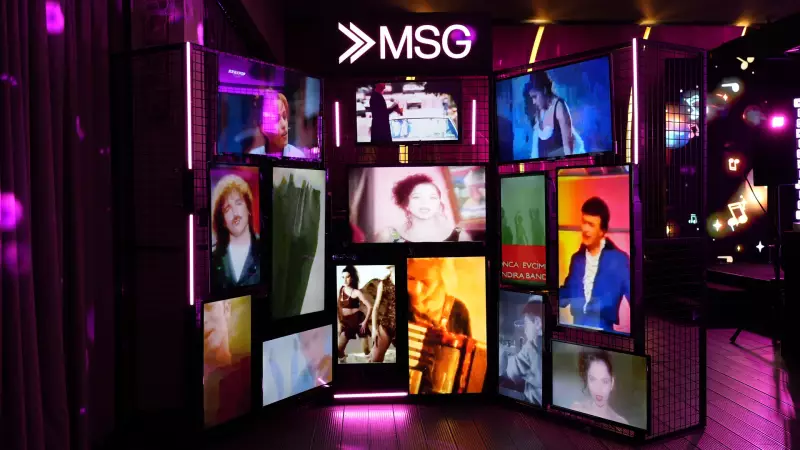 MSG 25. Yılını Görkemli Bir Geceyle Kutladı: Müzik Dünyasının Kalbi Burada Atıyordu!